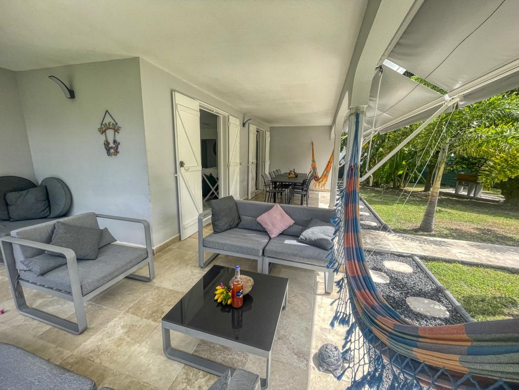 14. Location villa piscine Saint François Guadeloupe_Terrasse